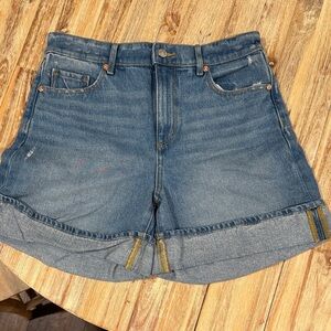 LOFT Mid-Rise Cuffed Denim Shorts - Light Blue size 2 EUC